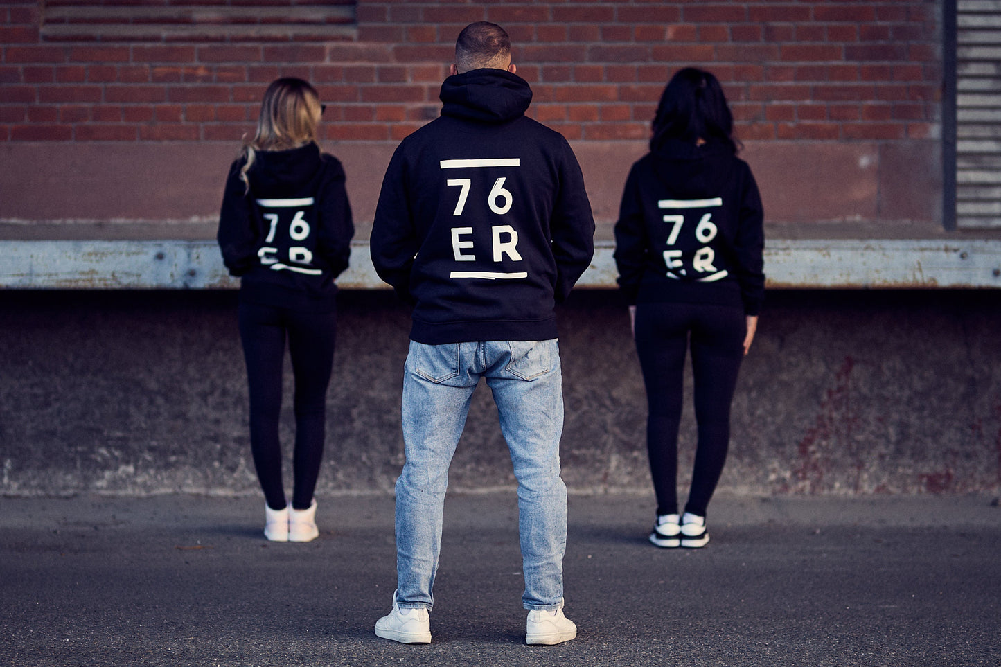 76ER HOODIE SCHWARZ